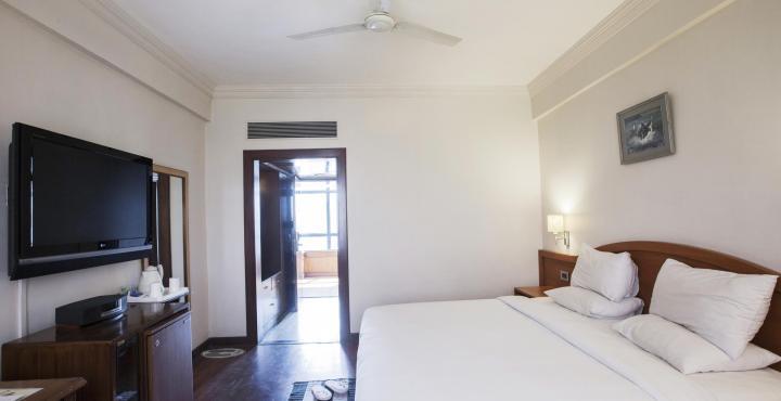 Gemini Continental, Hazratganj Hotel Lucknow Buitenkant foto
